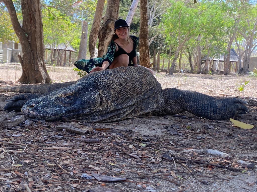 Tess with komodo dragon